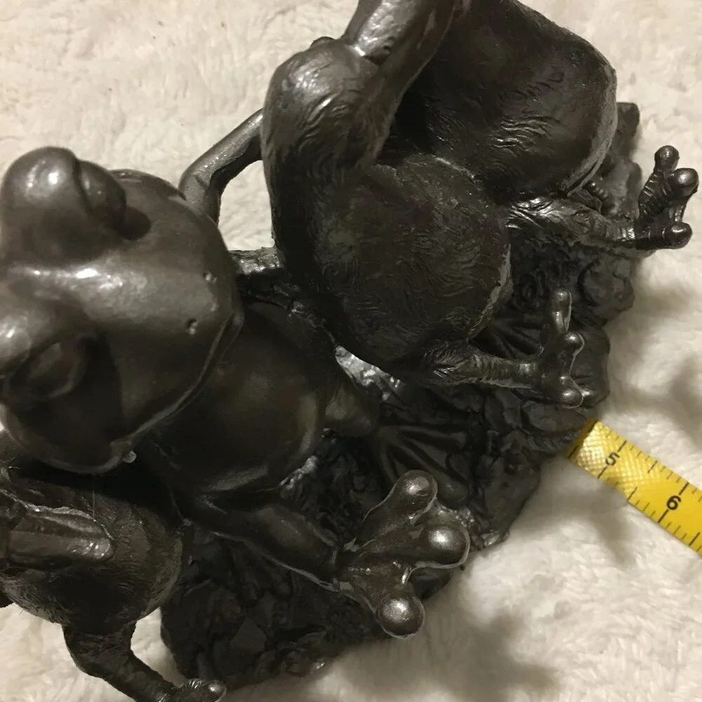 Vintage Gunmetal Grey Frog & Ducks Garden Statue Dancing Can-Can Line Kitsch - Picture 12 of 12